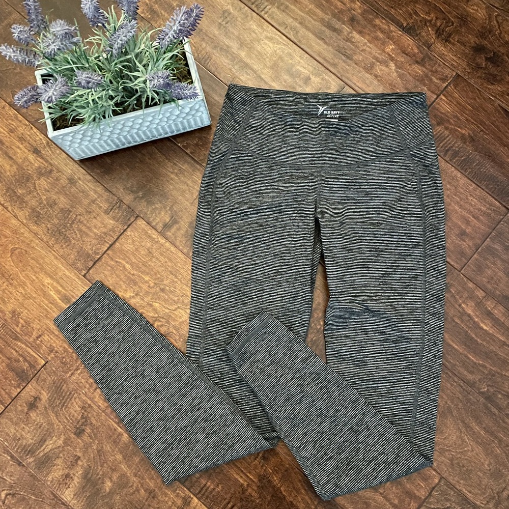 Women’s Leggings, Old Navy Active, Size M
